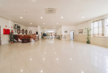 Espaço comercial à venda na Rua Francisco Manha