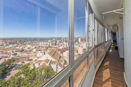 Apartamento T6 à venda no Centro