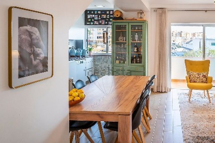 Apartamento T2 à venda na Rua Francisco Moreira Pacheco