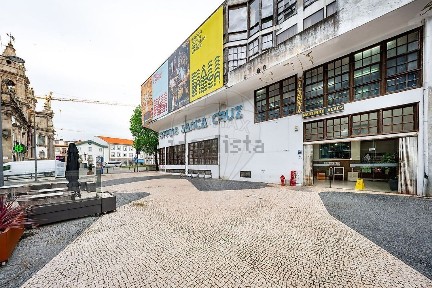 Espaço comercial à venda no Largo Carlos Amarante, 150