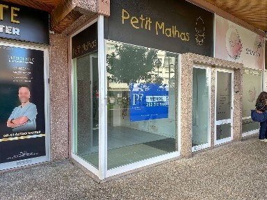 Espaço comercial à venda na Rua Luís Barroso