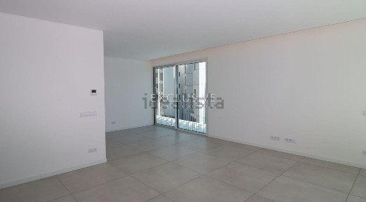 Apartamento T3 à venda na Rua da França