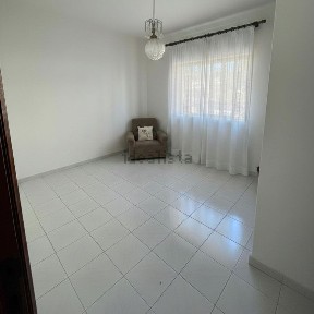 Apartamento T2 à venda na Rua do Barranco
