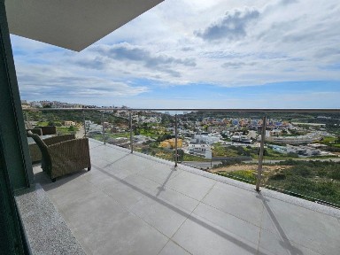 Apartamento T1 à venda em Cerro de Águia - Patroves