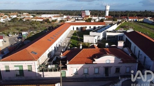Espaço comercial à venda em Vila Chã de Ourique