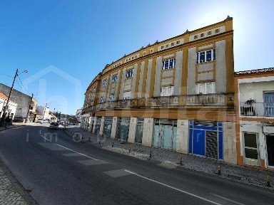 Espaço comercial à venda em Samora Correia