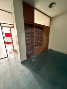 Espaço comercial à venda na Avenida Doutor Bernardo Brito Ferreira