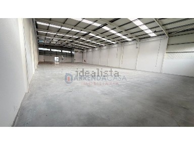 Espaço comercial à venda na Rua do Monte