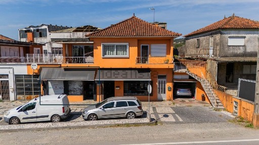 Espaço comercial à venda na Rua do Ceramista
