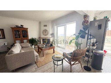 Apartamento T2 à venda na Rua do Cerro