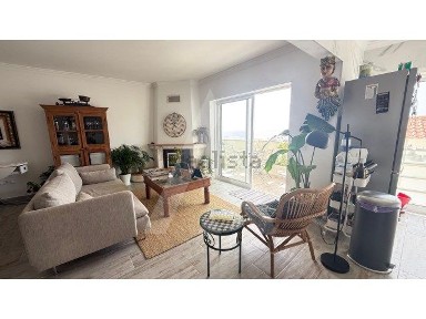 Apartamento T2 à venda na Rua do Cerro