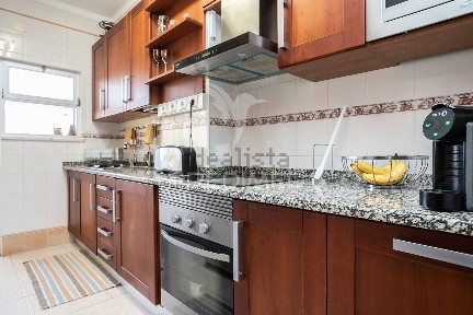 Apartamento T3 à venda na Rua Luís de Camões