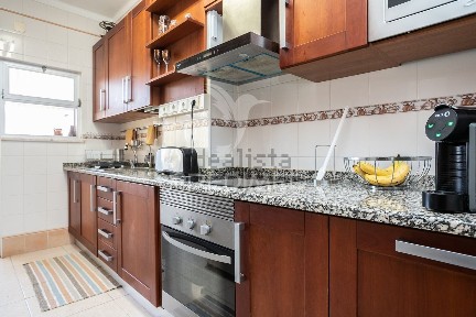 Apartamento T3 à venda na Rua Luís de Camões
