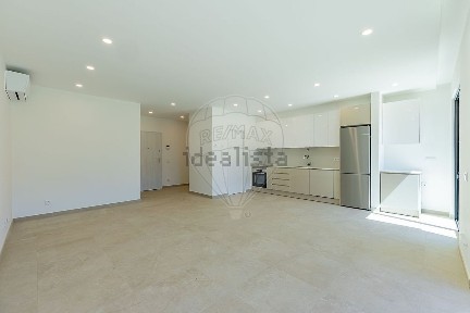 Apartamento T3 à venda na Avenida do Parque