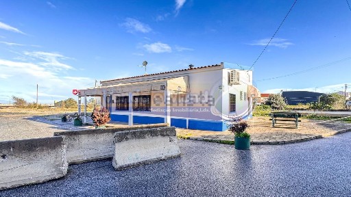 Espaço comercial à venda em Samora Correia