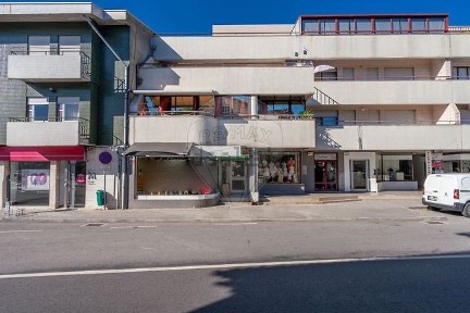 Espaço comercial à venda na Avenida dos Bombeiros Voluntários
