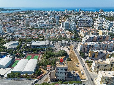 Apartamento T3 à venda na Rua do Pé da Cruz