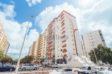 Apartamento T3 à venda na Praceta Azedo Gneco