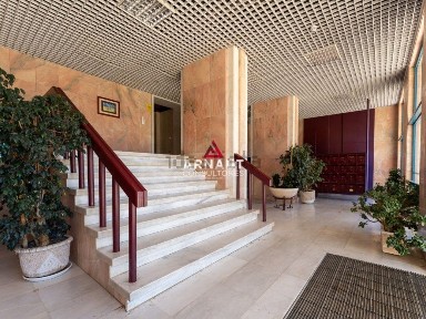 Apartamento T2 à venda na Avenida Tomás Cabreira s/n