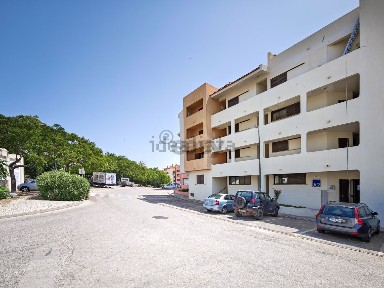 Apartamento T1 à venda na Rua dos Pardais, 13