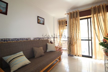 Apartamento T1 à venda na Rua Coronel Santos Gomes, 2