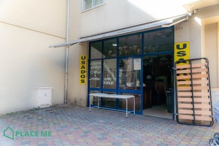 Armazém com rentabilidade à venda na Rua Nova de Santa Cruz, 54