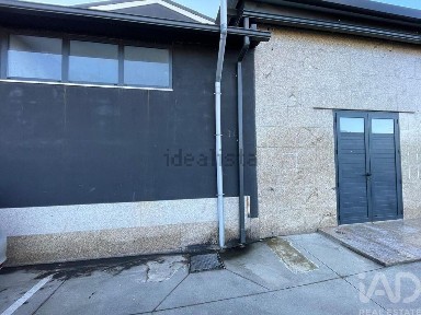 Espaço comercial à venda em Manhente