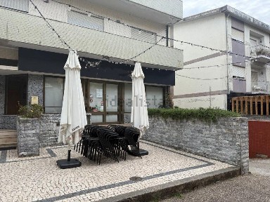 Vila Nova de Famalicão e Calendário, Centro, Alameda Luís de Camões, 109