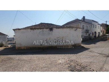 Armazém à venda na Rua do Rosal, 11