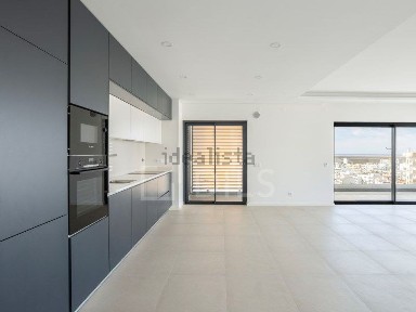 Apartamento T4 à venda na Avenida Calouste Gulbenkian