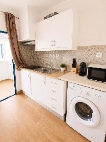 Apartamento T1 à venda na Avenida das Comunidades Lusíadas
