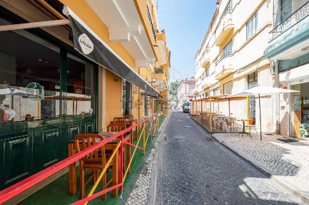 Negócio à venda em Tomar e Santa Maria dos Olivais