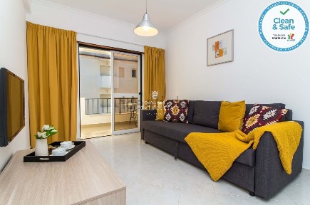 Apartamento T2 à venda na Rua Nossa Senhora de Fátima, 16