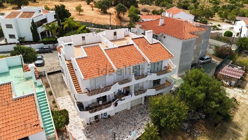 Apartamento T3 à venda na Rua da Ami s/n