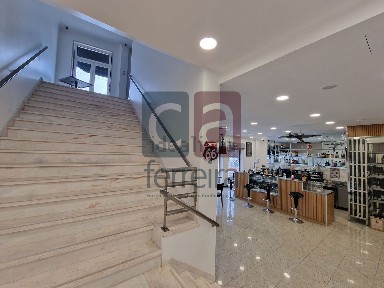 Espaço comercial à venda na Rua do Matadouro Municipal