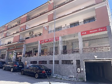 Espaço comercial à venda na Praceta do Chafariz