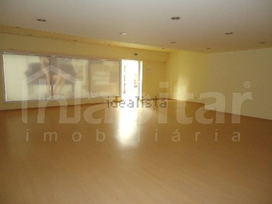Espaço comercial à venda em Samora Correia