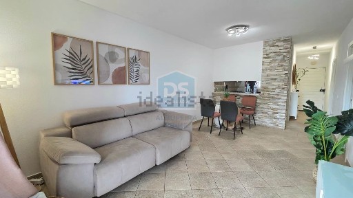 Apartamento T2 à venda na Rua 1º de Maio g