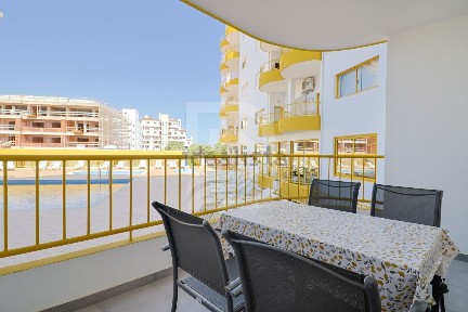 Apartamento T1 à venda na Três Castelos