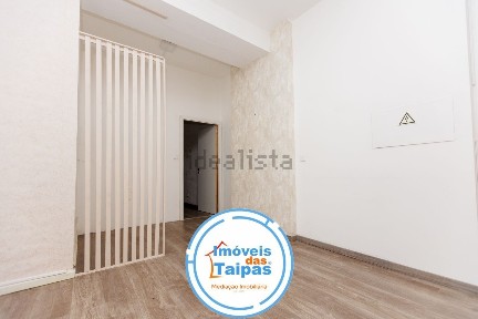 Espaço comercial à venda em Caldelas