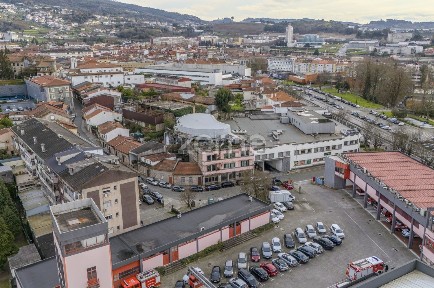Espaço comercial à venda na Rua dos Bombeiros Voluntários, 96