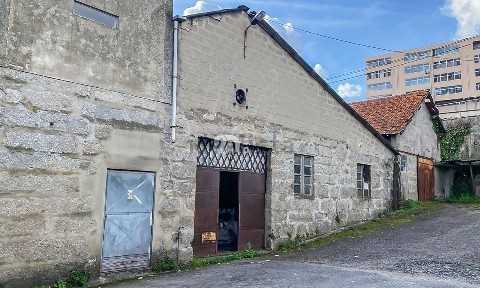 Armazém à venda em Bairro