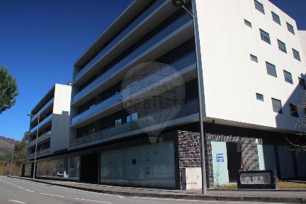 Armazém à venda em Moimenta (Santo André)