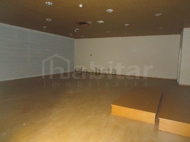 Espaço comercial à venda em Samora Correia