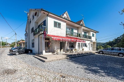 Armazém à venda em Carvalho e Basto (Santa Tecla)