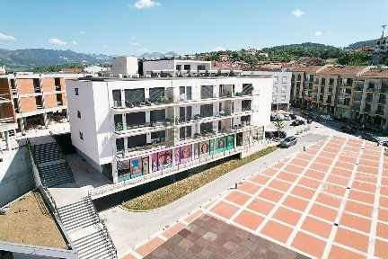 Arco de Baúlhe e Vila Nune, Rua do Arco de Baúlhe