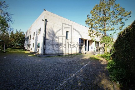 Armazém à venda em Antas e Abade de Vermoim