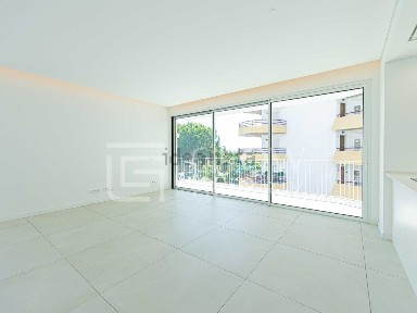 Apartamento T3 à venda em Ténis - Clube do Lago