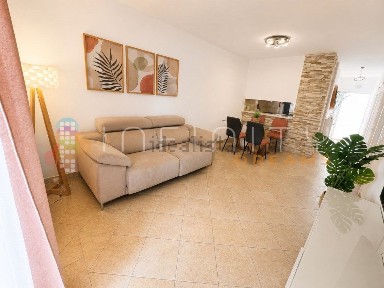 Apartamento T2 à venda na Rua José Bernardino de Sousa