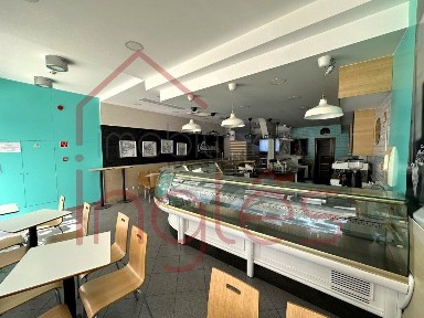 Espaço comercial à venda em Alpiarça